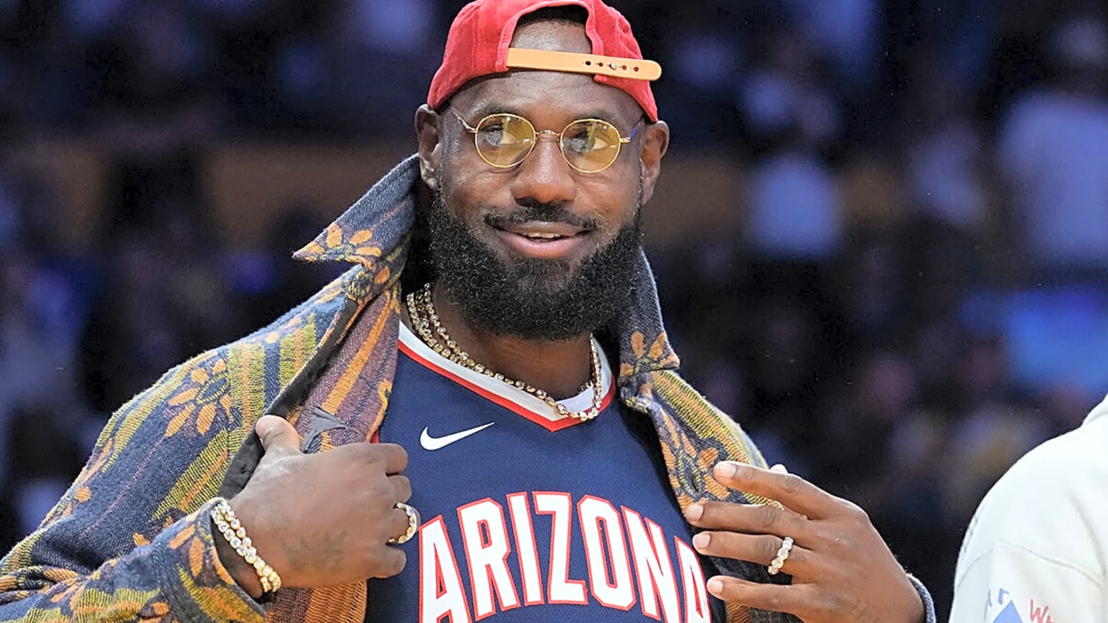 Bryce James will love LeBron’s courtside fit during Lakers game