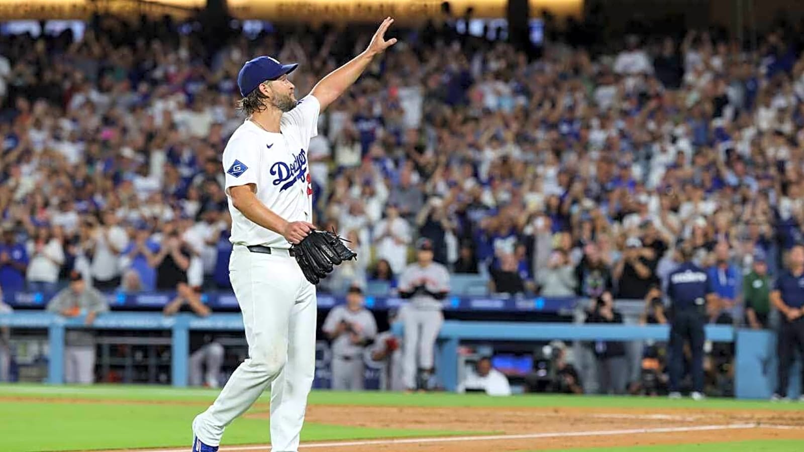 Giants place rivalry on back-burner with Clayton Kershaw shoutout