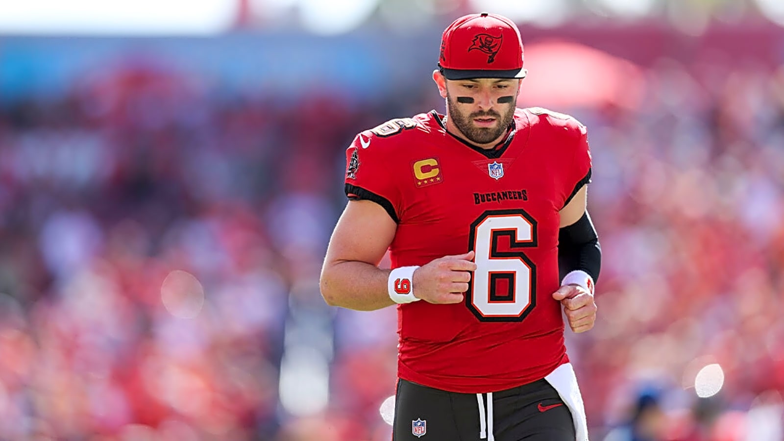 Chris Long place Buccaneers in Super Bowl conversation