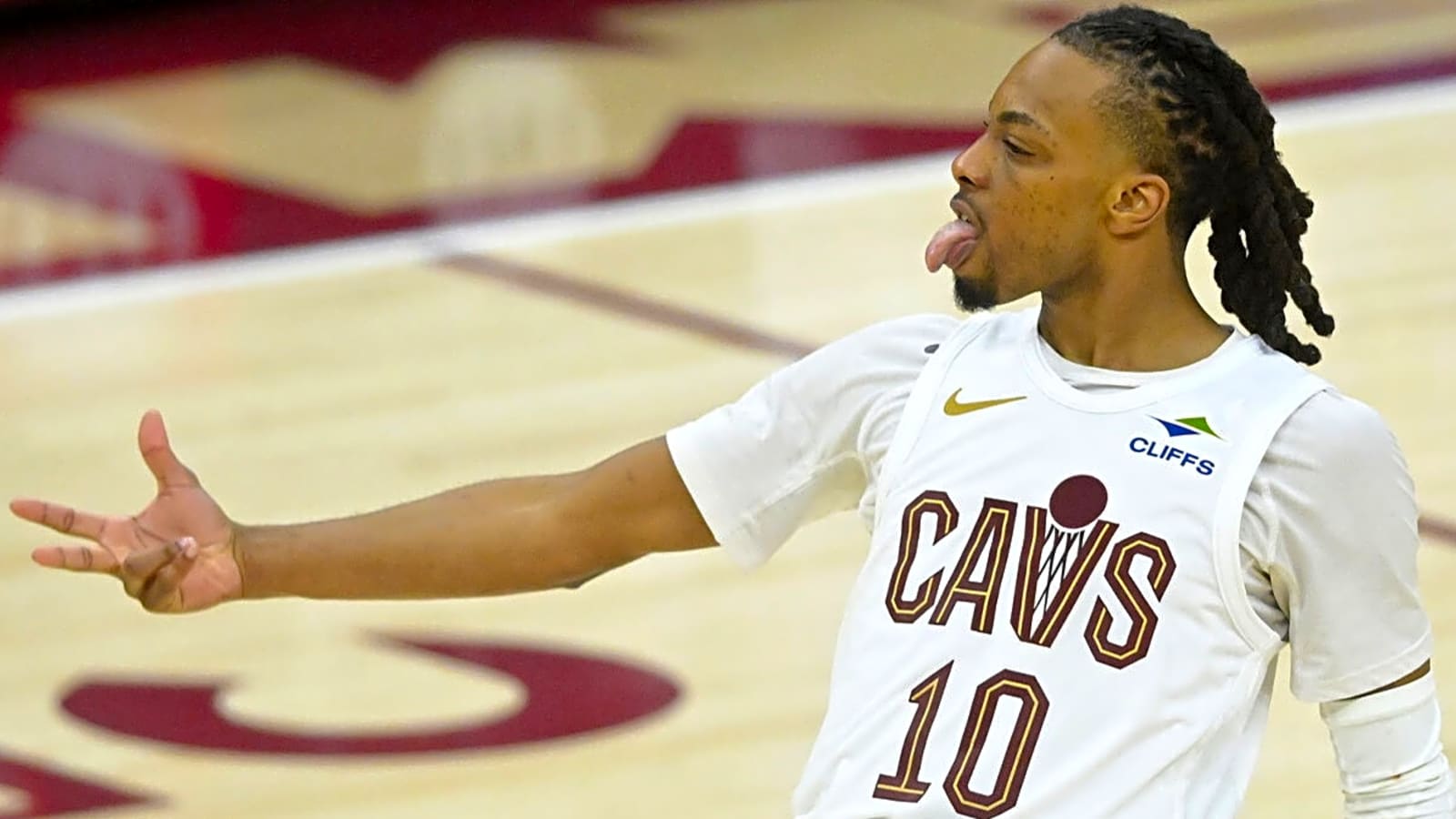 Cavaliers offered starter in Kevin Durant trade bid