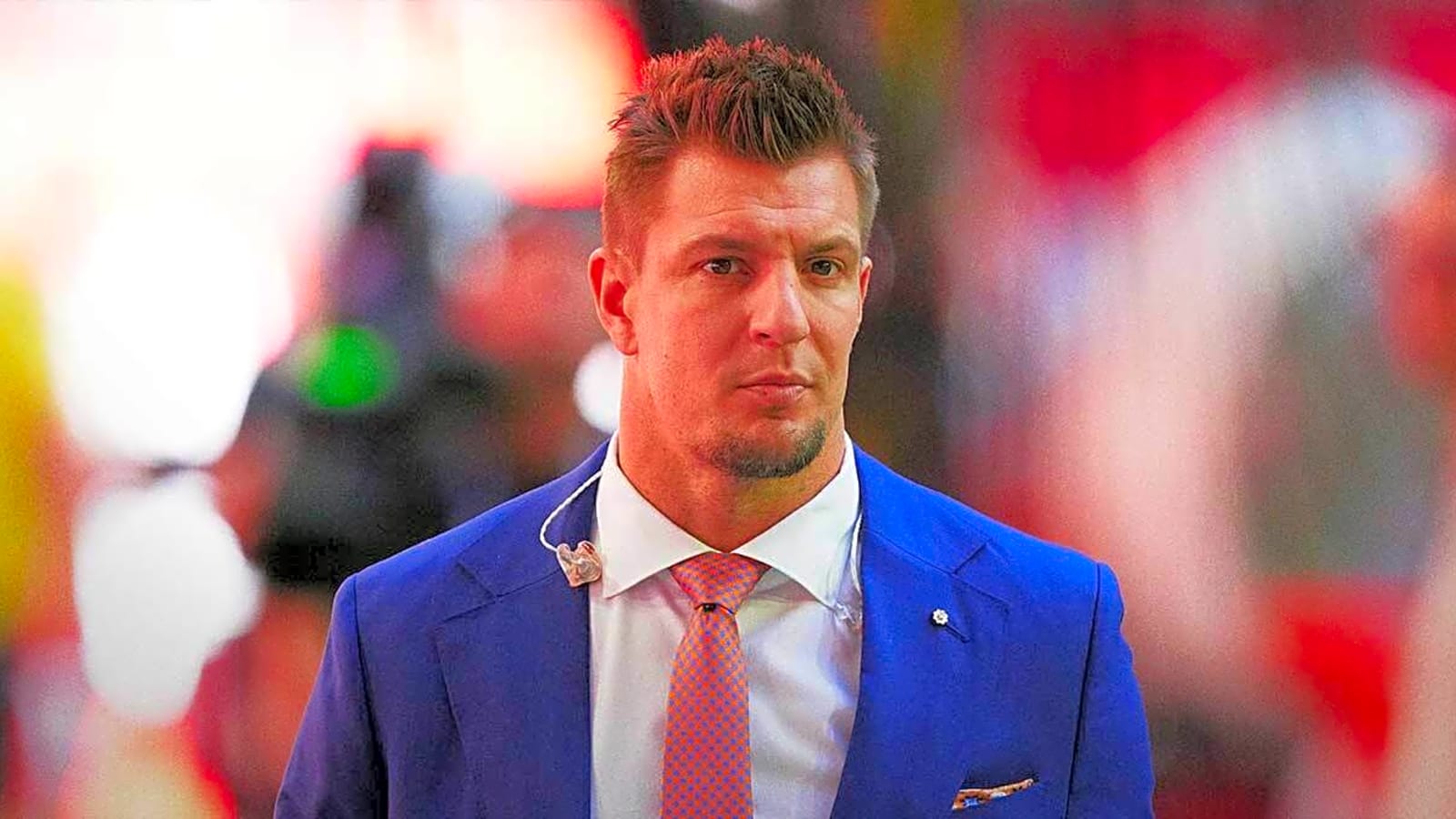 Rob Gronkowski officially retires as a Patriot