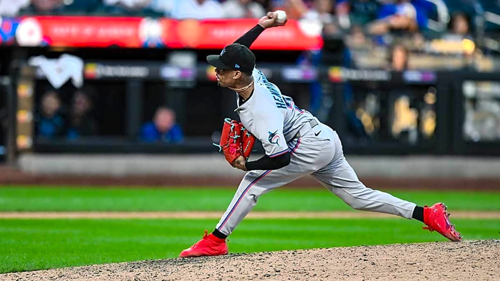 Marlins’ Ronny Henriquez joins exclusive group in franchise history