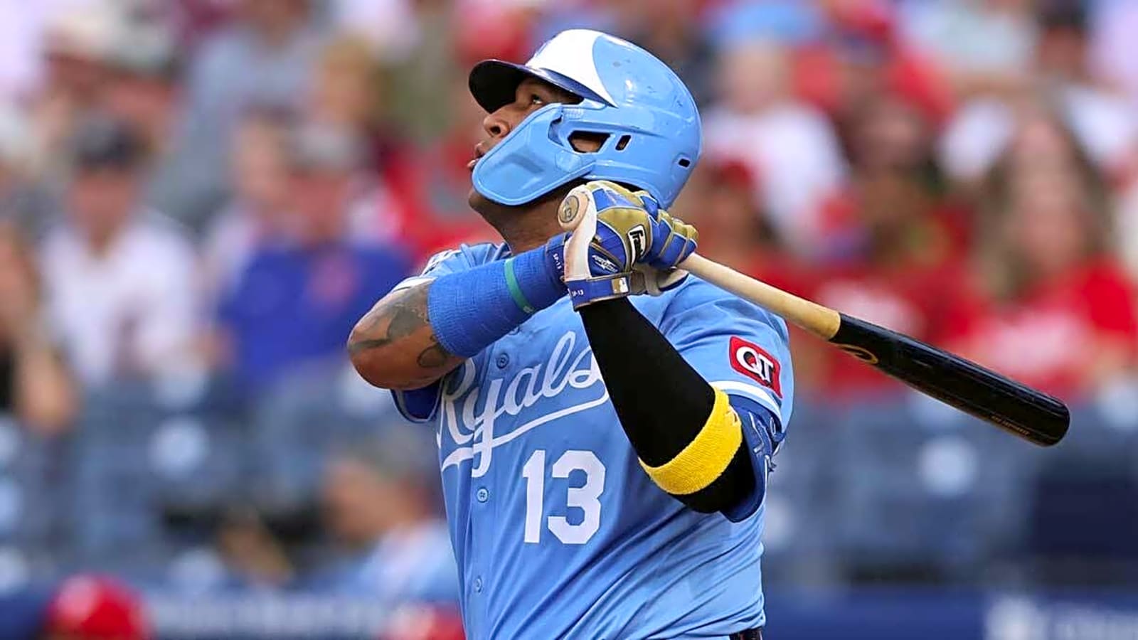 Royals’ Salvador Perez hits two huge milestones with one swing vs. Phillies