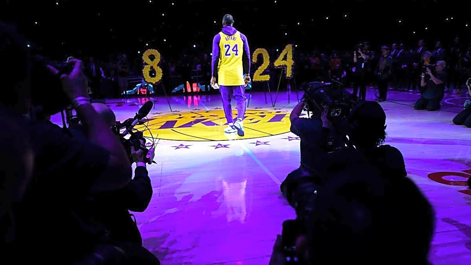 LeBron James honors Kobe Bryant with birthday IG post