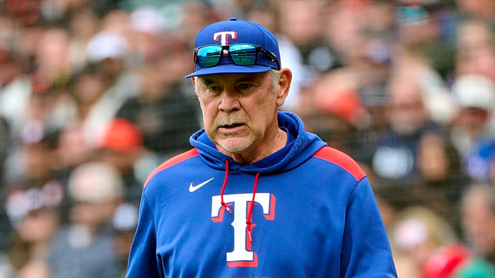 Phillies make pitching trade with Rangers