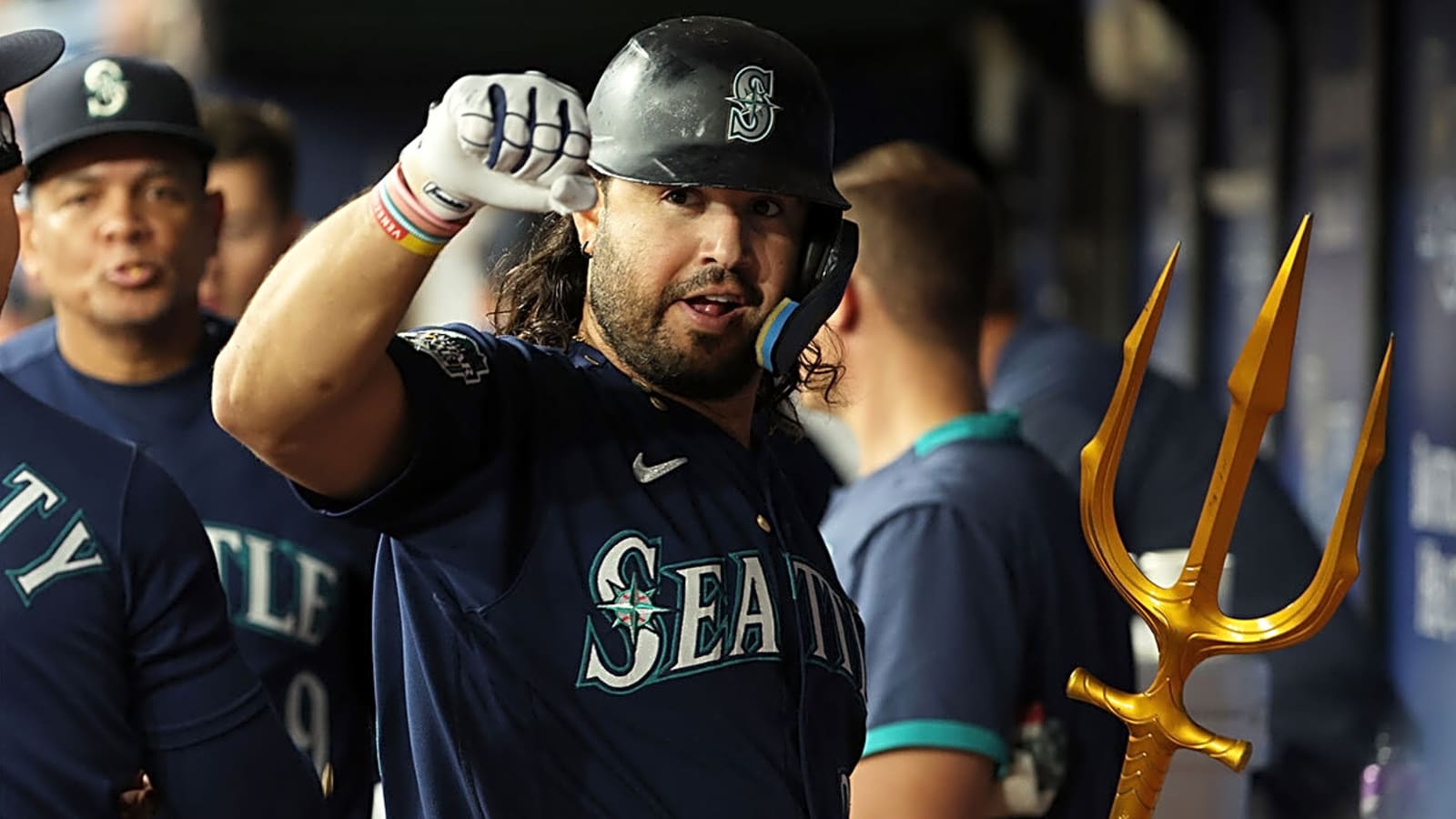 Mariners GM makes clear admission about 2023 Eugenio Suarez trade