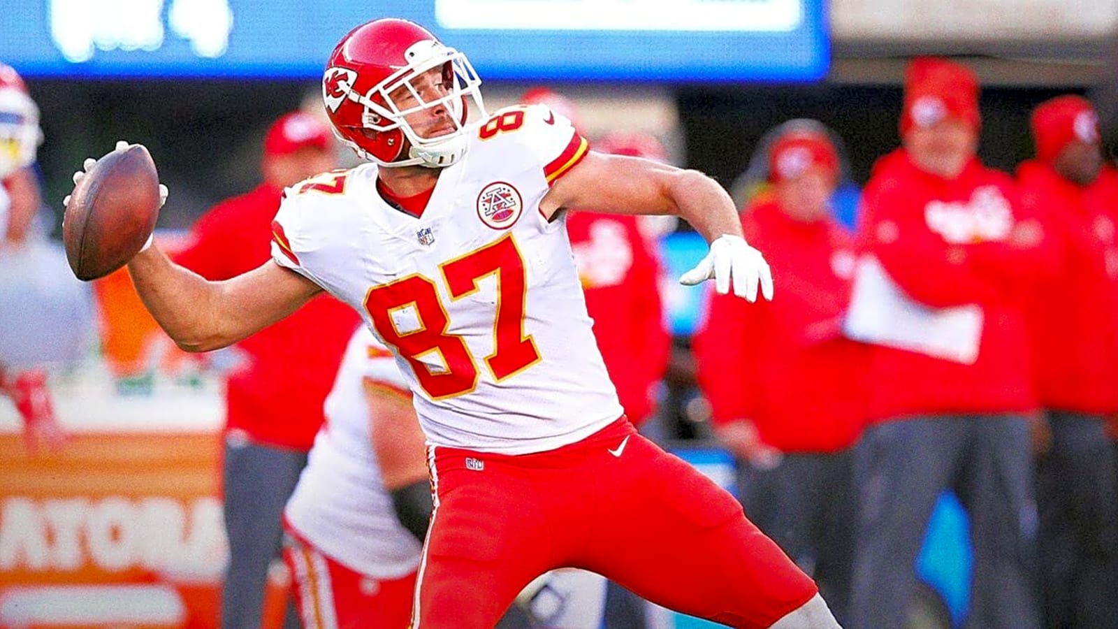 Travis Kelce hilariously retells story of embarrassing interception on first career pass