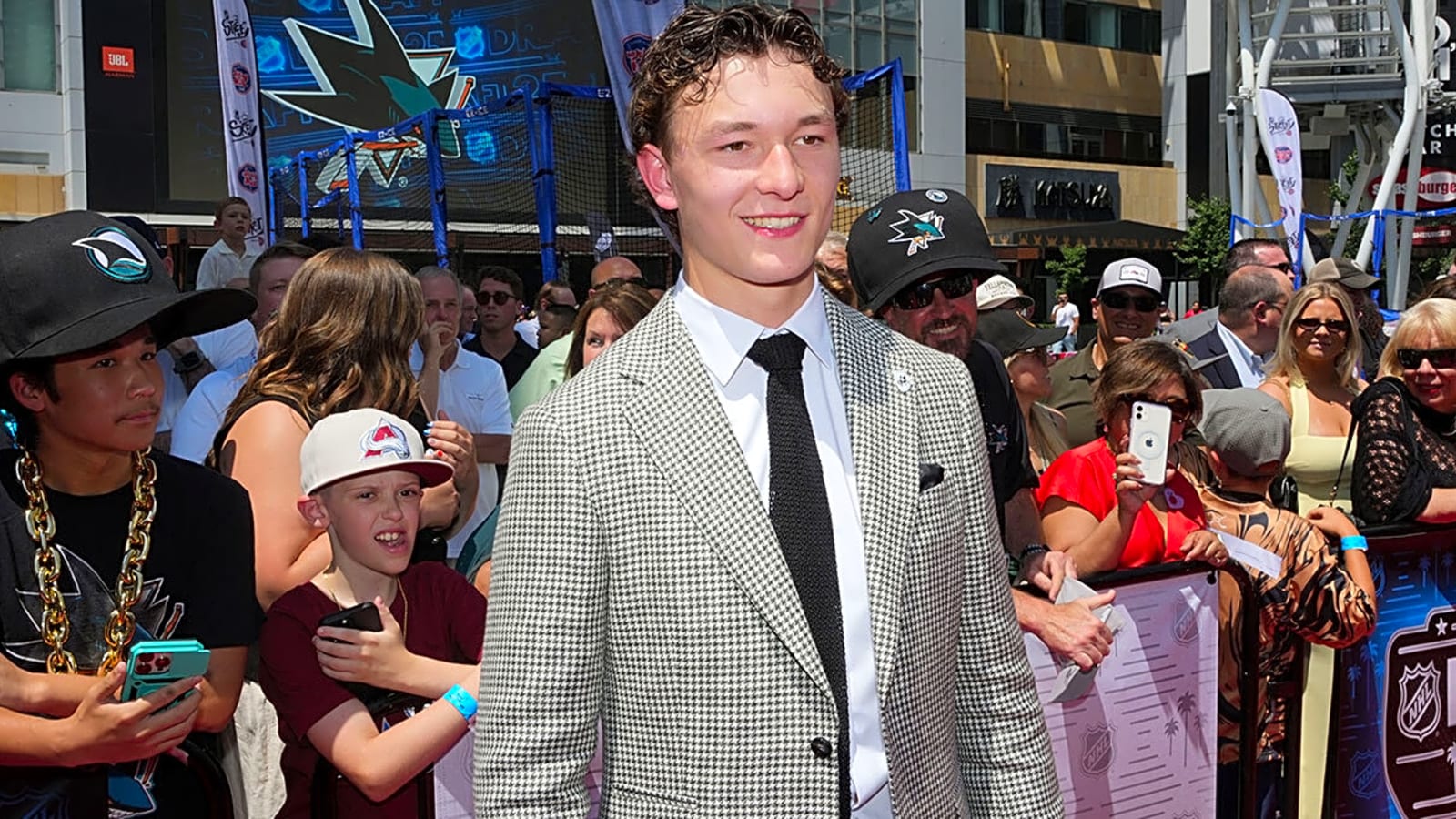 Islanders’ Matthew Schaefer gets massive Mathew Barzal praise