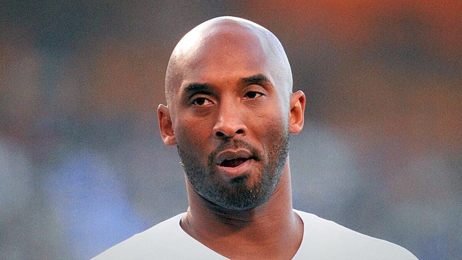 Dodgers unveil Kobe Bryant bobblehead