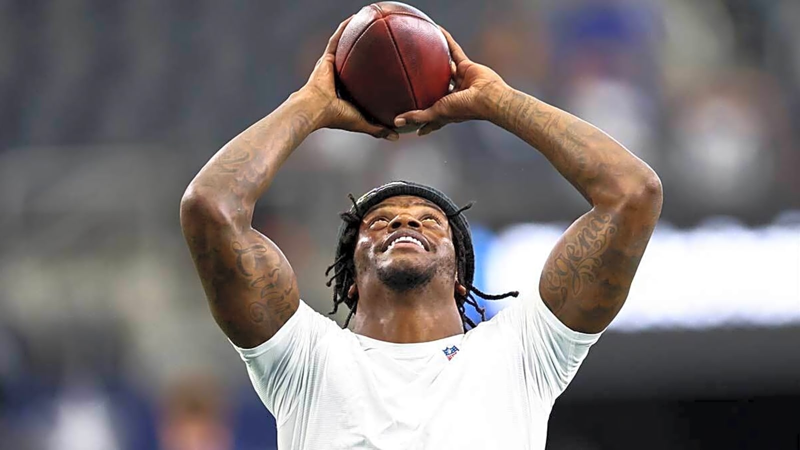 Ravens’ Lamar Jackson laughs at Adam Schefter’s ‘scarier’ injury claim