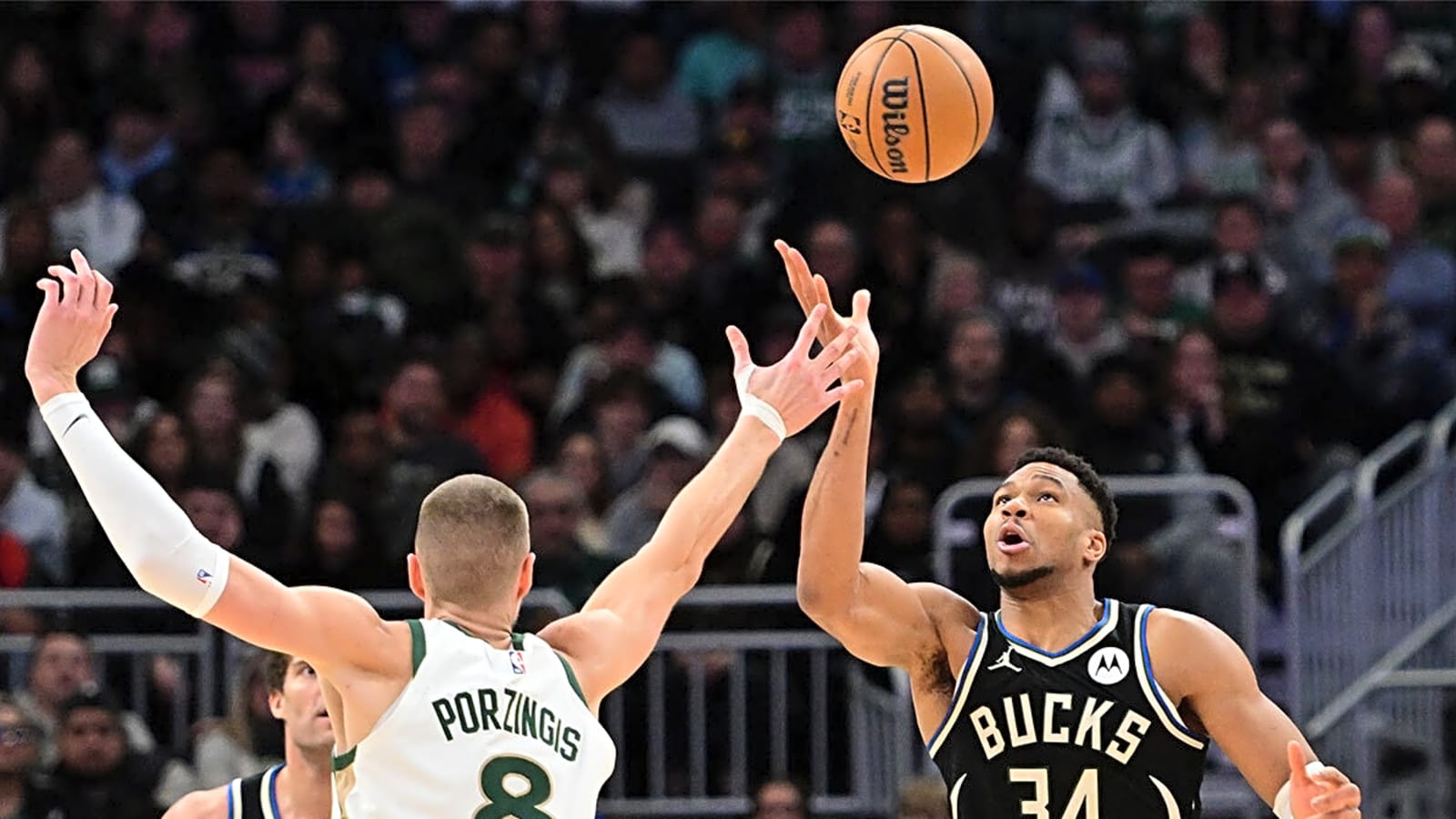 Bucks’ Giannis Antetokounmpo leaves Kristaps Porzingis in awe after tune-up
