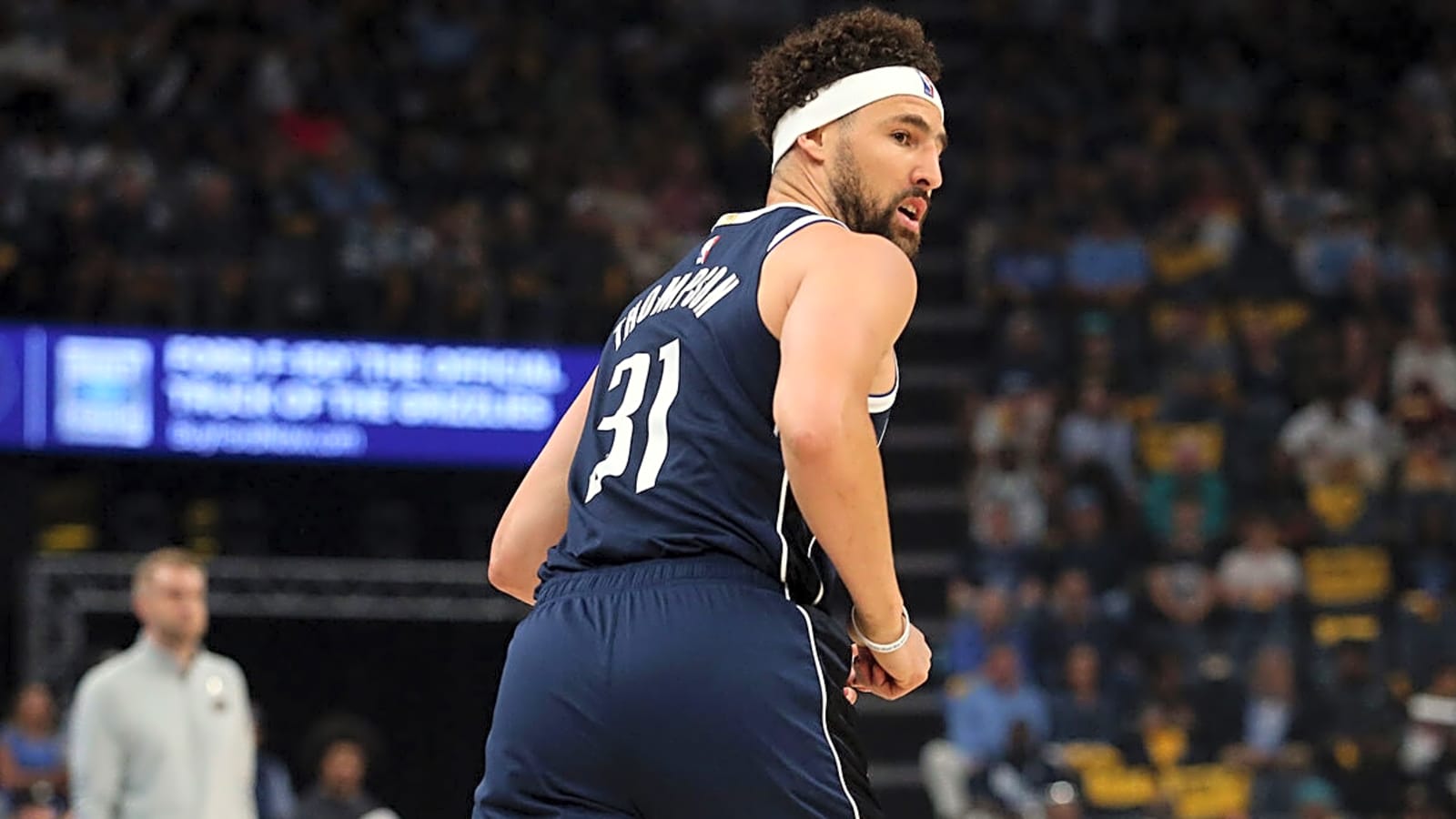 Mavericks’ Klay Thompson leaves NBA fans speechless with insane 3-point shooting