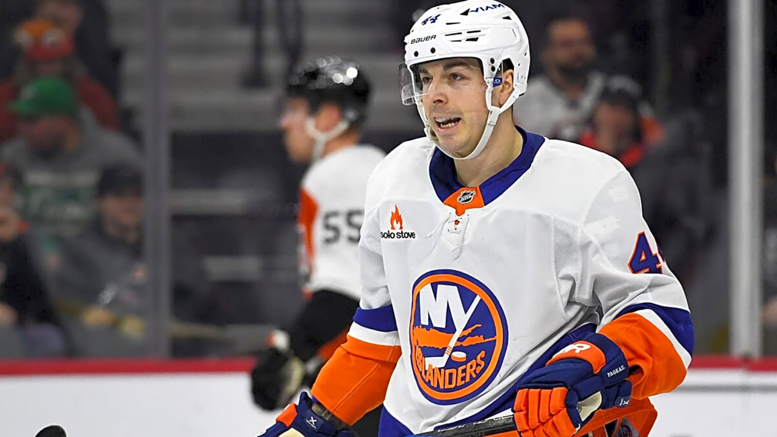 Islanders sign JG Pageau to 3-year extension amid NHL trade deadline