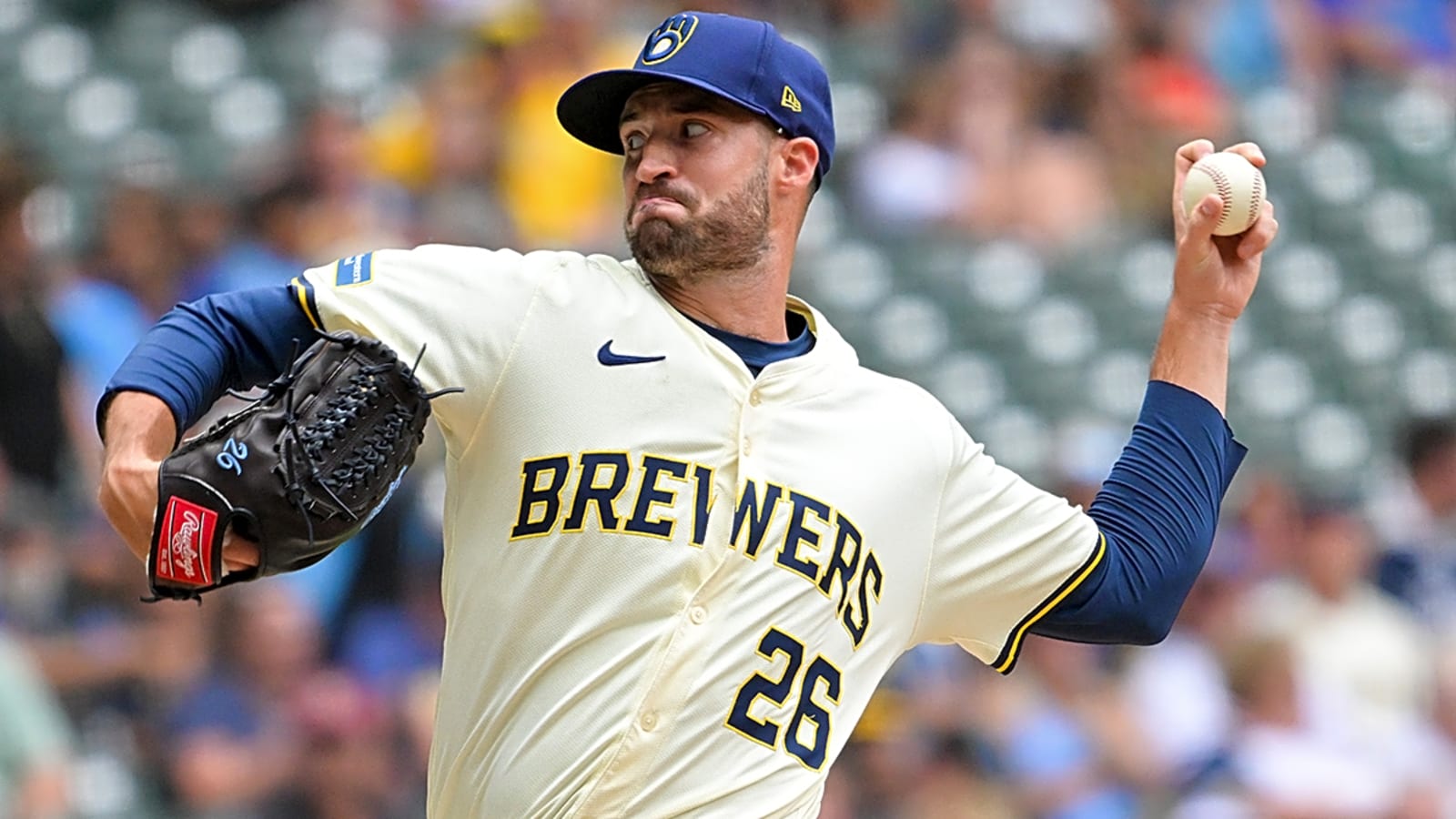 Brewers reinstate key reliever from IL