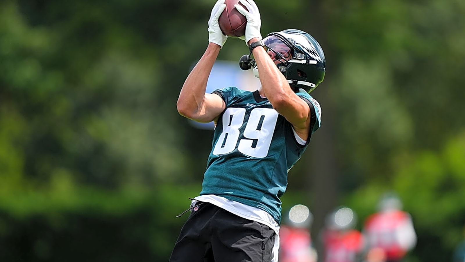 Eagles’ Johnny Wilson, Andrew Mukuba suffer concerning practice injuries