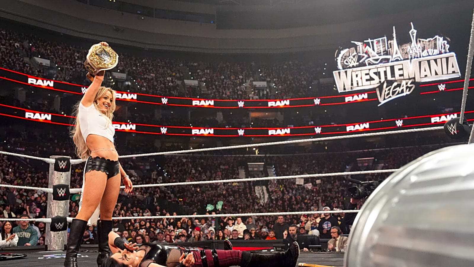 WWE SmackDown Feb 6: Preview & Liv Morgan's Choice