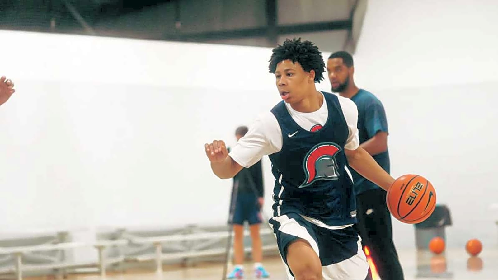 Ole Miss & Chris Beard shoot their shot with NBA Champion and All-Star's son after weekend visit