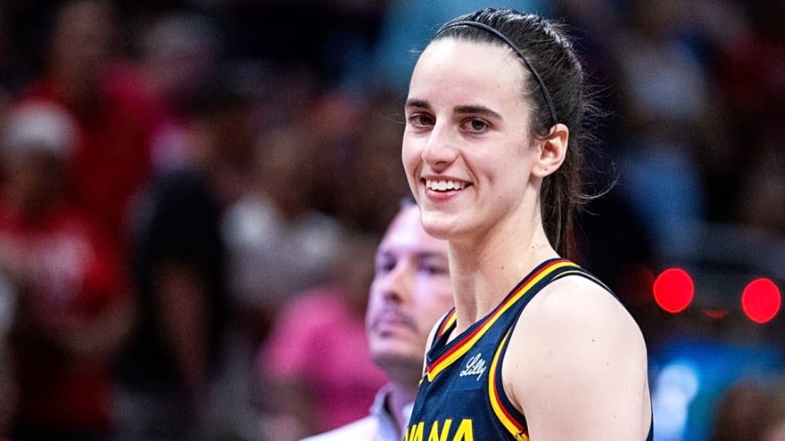 Caitlin Clark Earns Praise for What She Did While Recovering From Her Injury