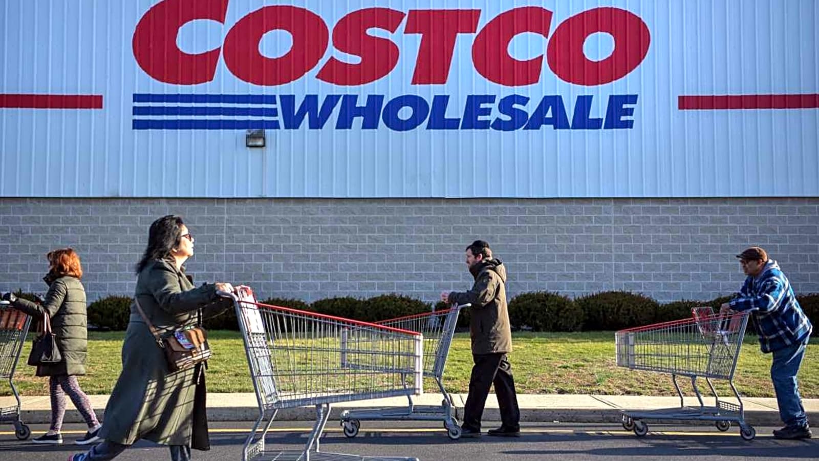 Costco&#39;s &#39;Beautiful&#39; Wine Storage Cabinet Is a Must-Have: &#39;I&#39;ve Been Using It Everyday&#39;