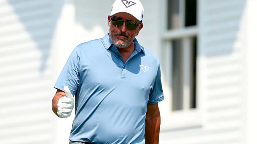 Phil Mickelson Makes Major Career Announcement on Thursday
