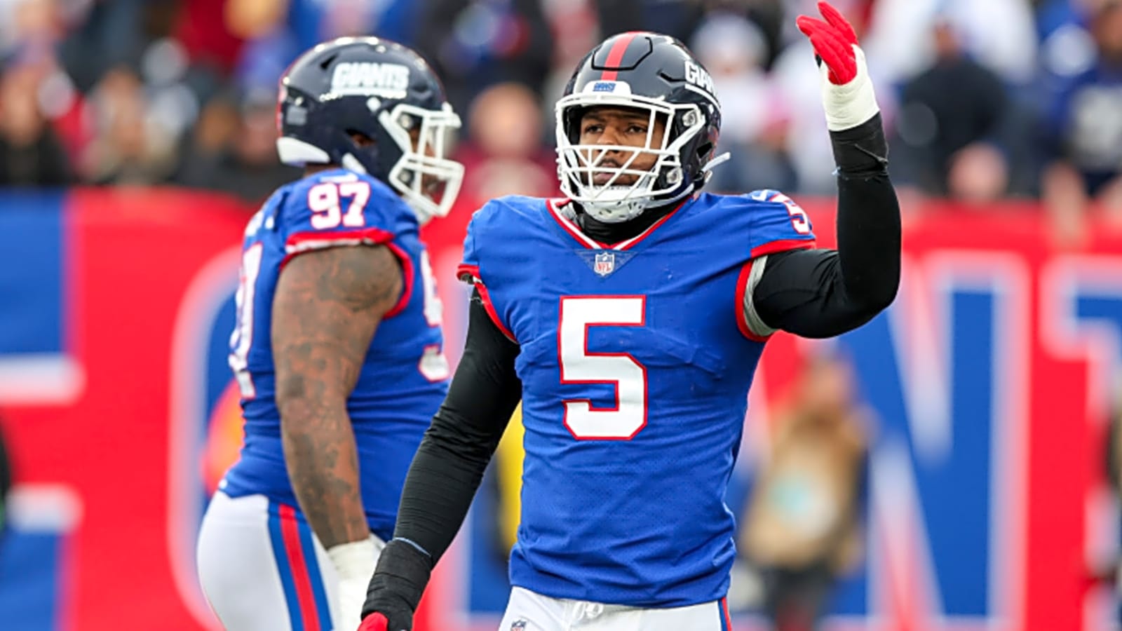 Giants Face Massive Deadline Decisions On Kayvon and Neal