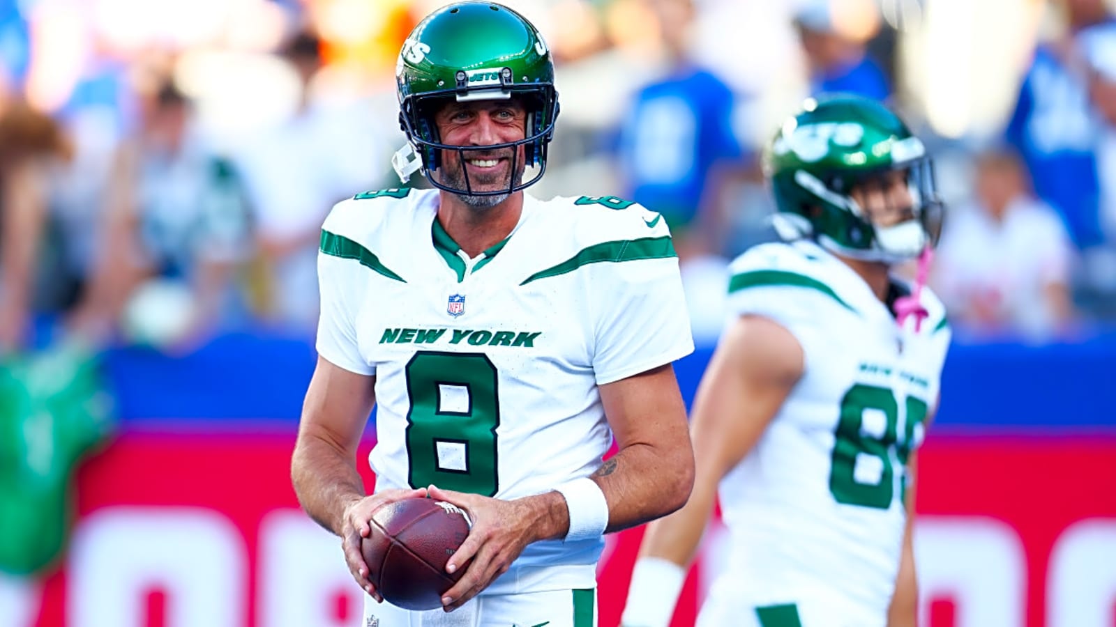 Aaron Rodgers Praised For Steelers Contract Decision