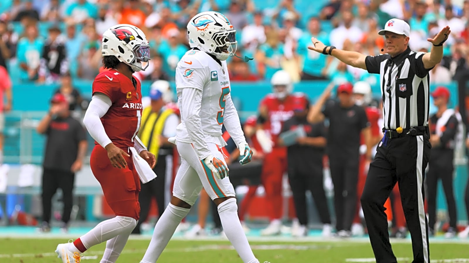Dolphins Trade Idea Sends Him To AFC North Perennial Contender