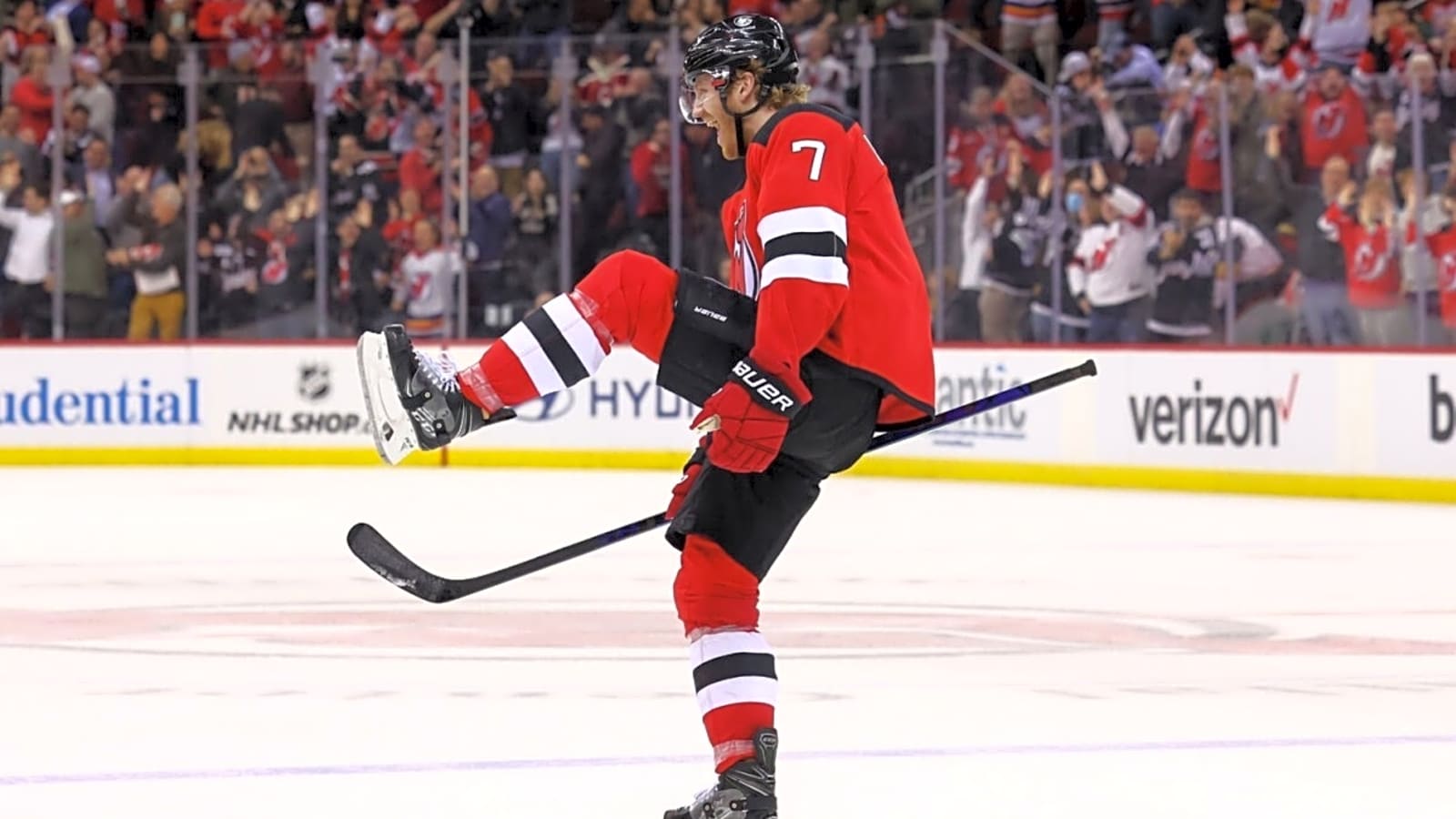 Red Wings Predicted to Trade For Devils&#39; Dougie Hamilton