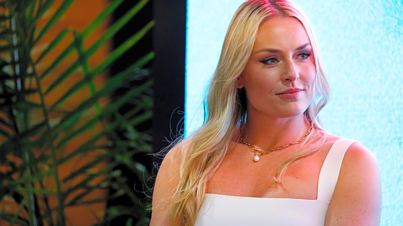 Lindsey Vonn Grabs Everyone&#39;s Attention With Cowgirl Photo