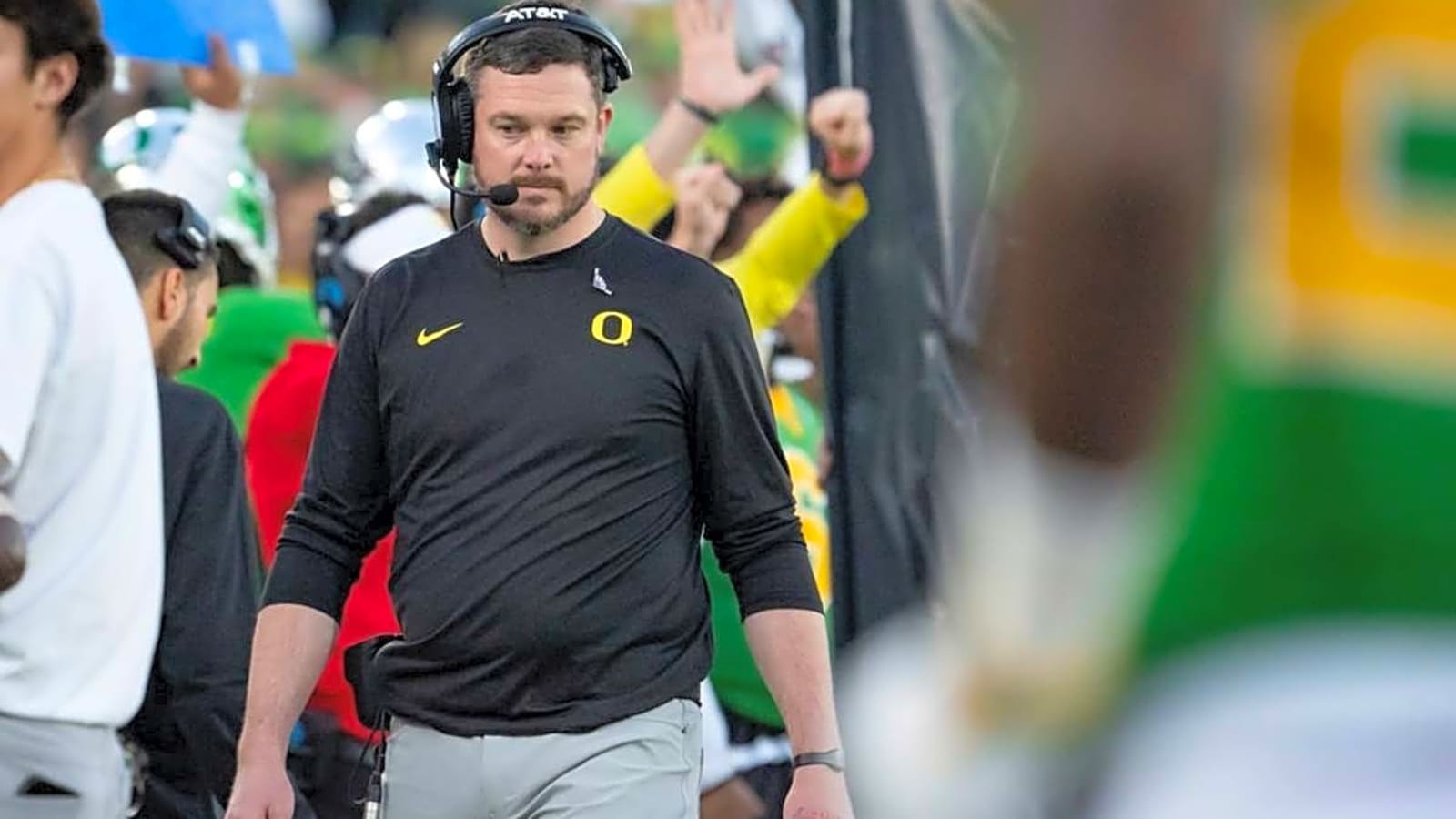 Dan Lanning adds a Beaver to be the Oregon Ducks&#39; future star QB after whiffing on several top-rated options to rivals