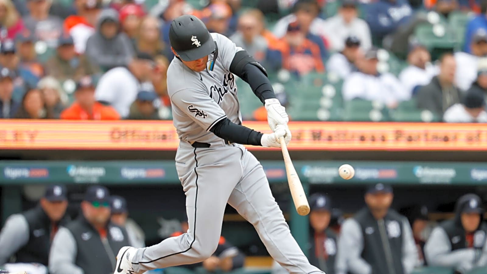 White Sox Catcher Logjam: Korey Lee Nearing Return as Decisions Loom