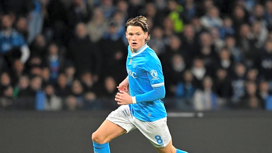 Man United ‘leading the way’ to sign midfielder ready to return to the Premier League