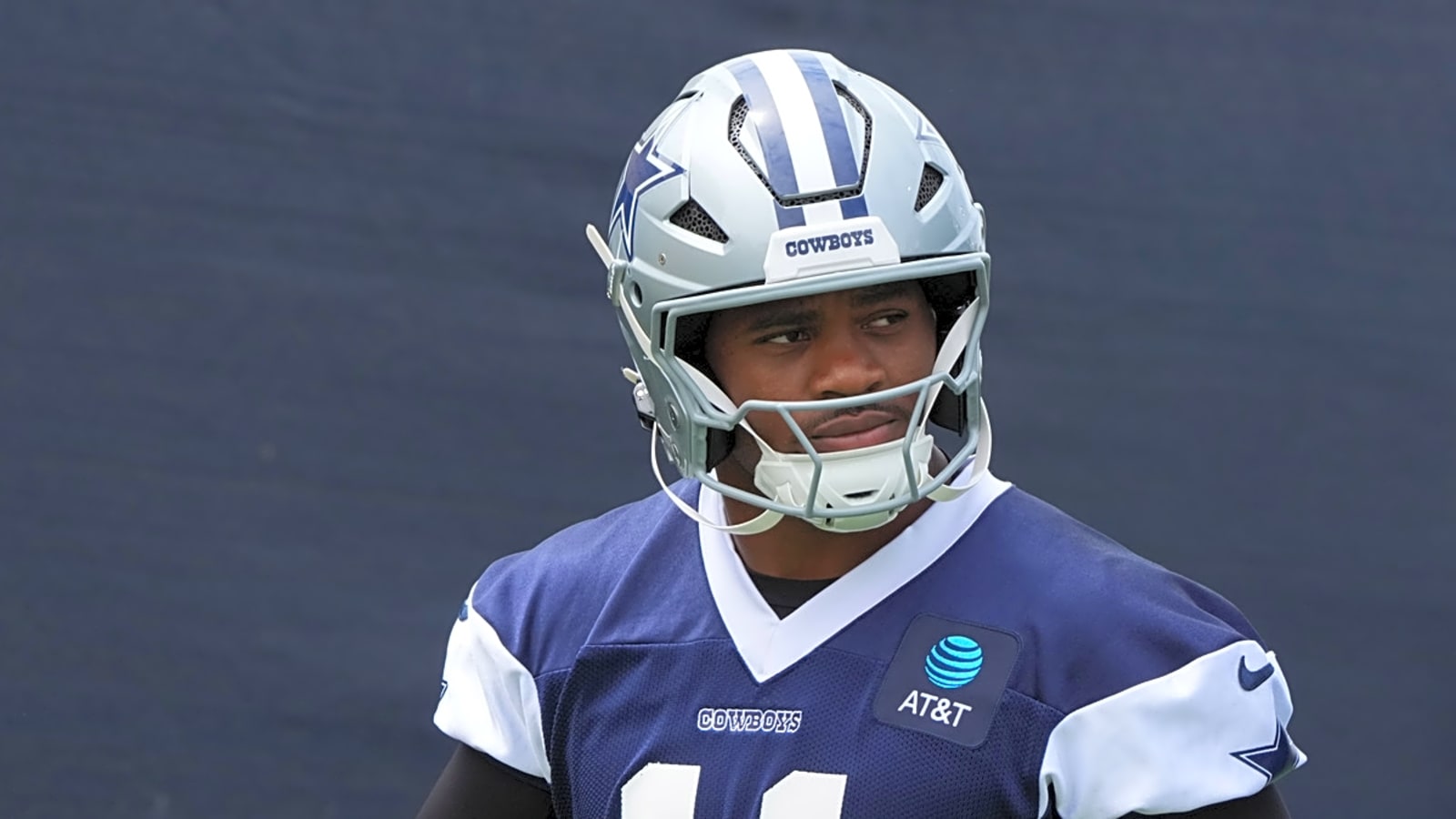 Parsons says Cowboys gave him an ultimatum before trade