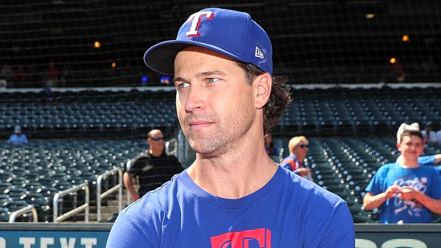 Jacob deGrom makes Rangers history in 30th start