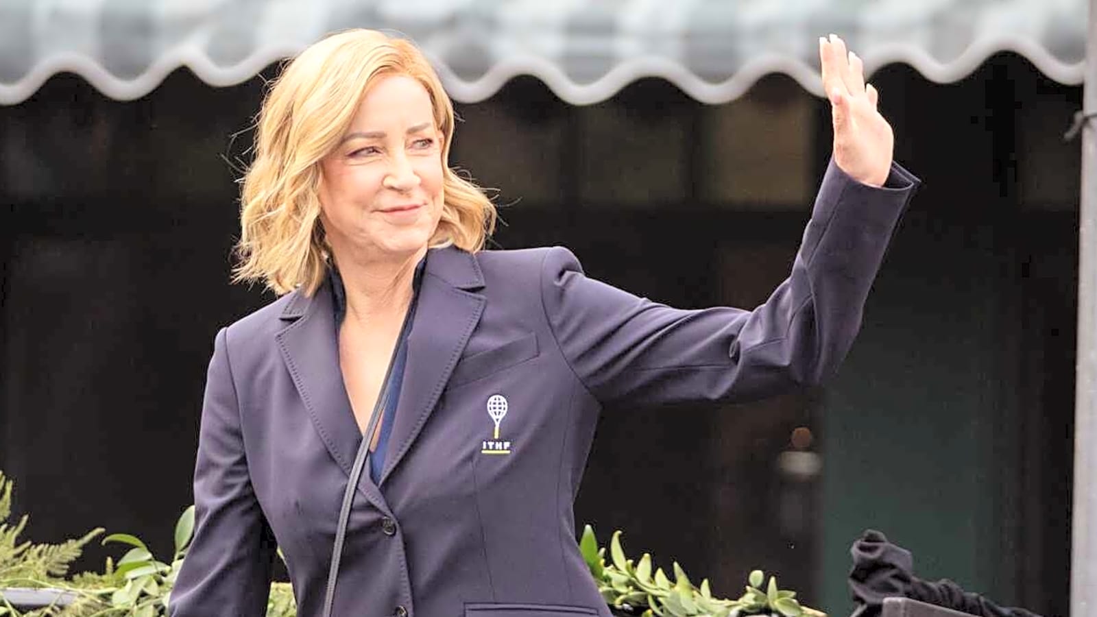 Chris Evert shares photos from Indian Wells with Romanian gymnastics legend
