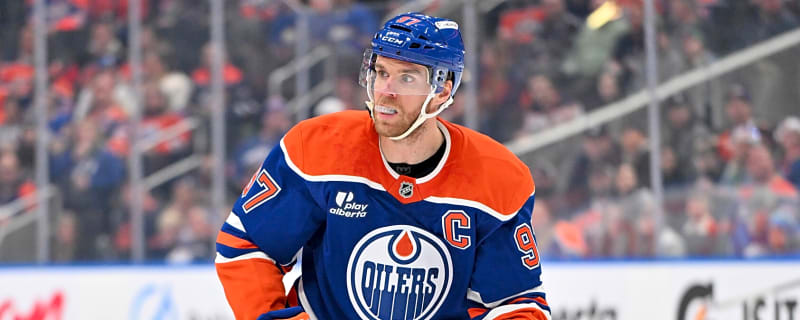 Analyst Asks Whether Father Time is Closing in on Connor McDavid