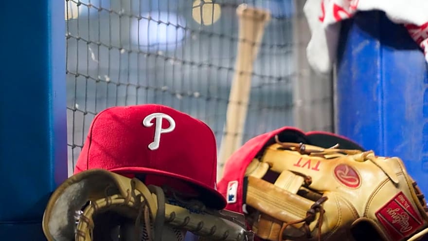Former Phillies Player Leaves New Organization After Two Weeks