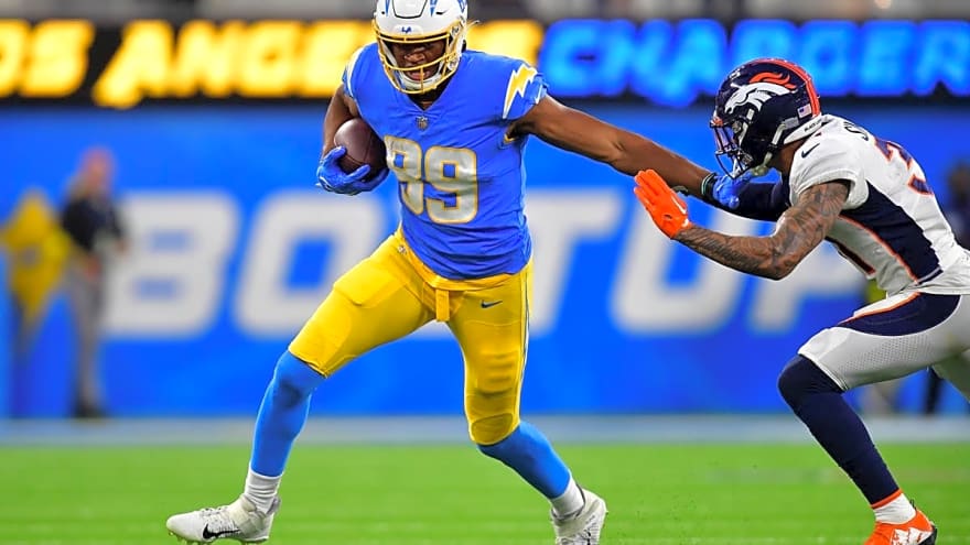 Panthers Named Ideal Fit for Free Agent Pass-Catchers Ahead of Week 1