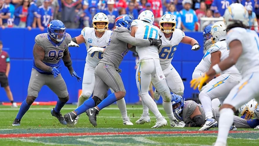 2 Winners and 2 Losers From Bills’ 24-16 Win Over Chargers