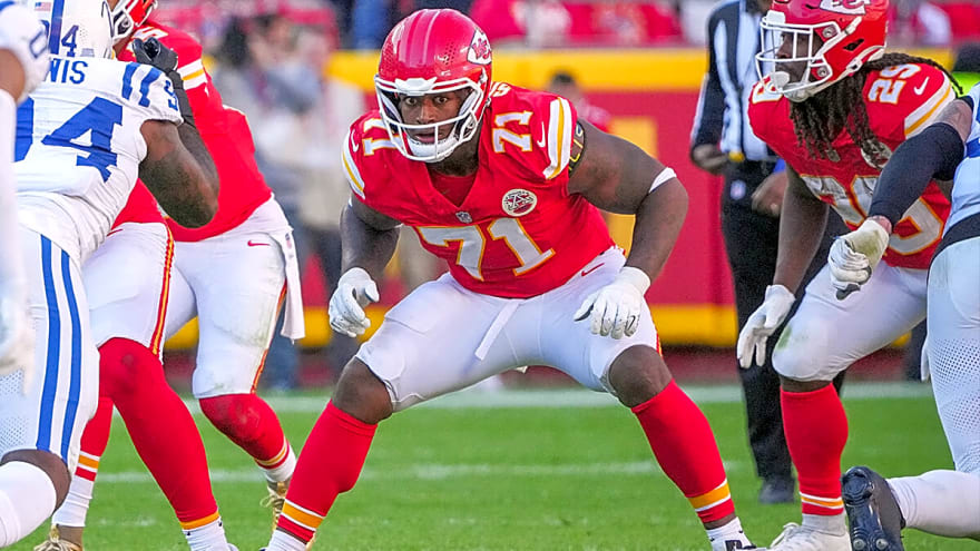 Chiefs insider forcefully shuts down injury panic for pivotal Patrick Mahomes protector