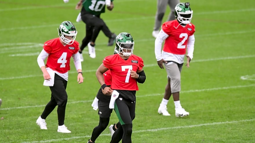 Jets Urged To Sign Receiver &#39;Reliability&#39; for Questionable Unit