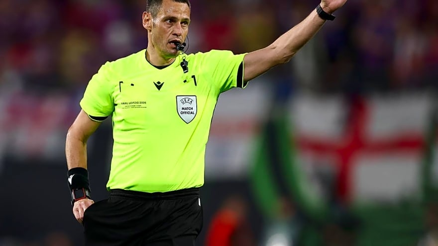 Who Is the Referee In Uruguay vs Saudi Arabia World Cup Match?
