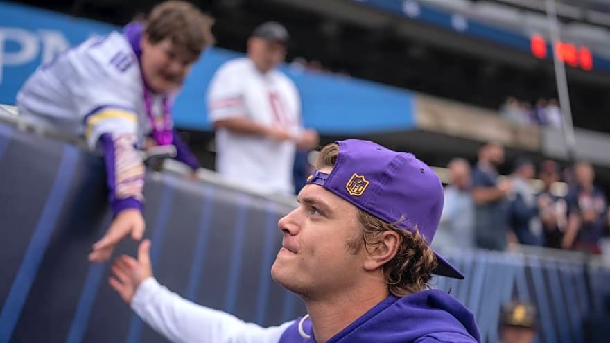 New Giant J.J. McCarthy Doesn't Have to Look Far for Inspiration