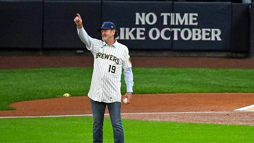 Robin Yount throws emotional 1st pitch before World Series clash vs. Rays