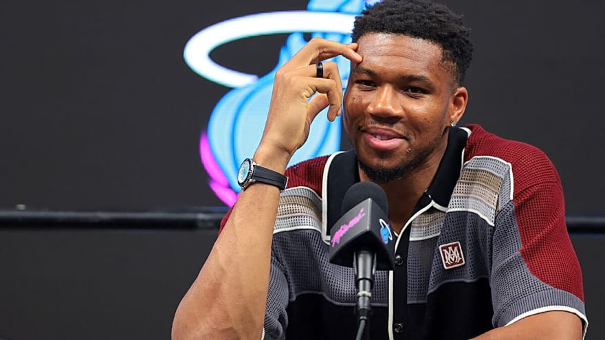 Giannis Antetokounmpo feuding with iguana at new Heat home