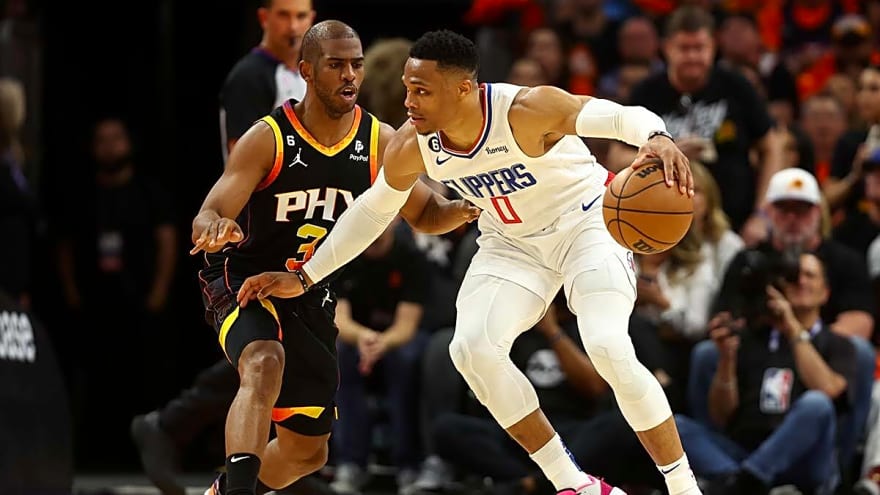 Russell Westbrook, Chris Paul together in epic photo of retired PGs