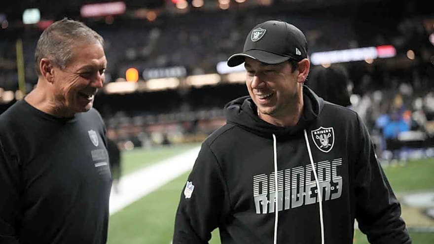 Raiders’ Klint Kubiak calls his shot with halftime guarantee during Chiefs game