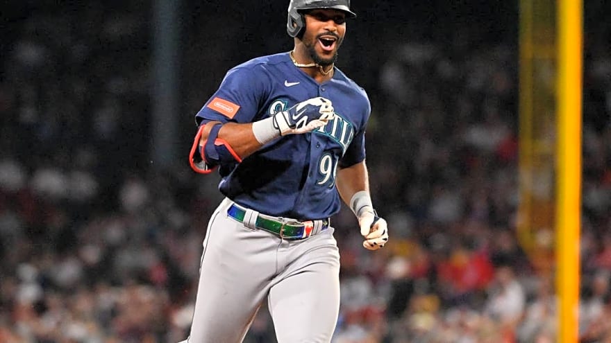 Lazaro Montes Shines in MLB Debut With Mariners