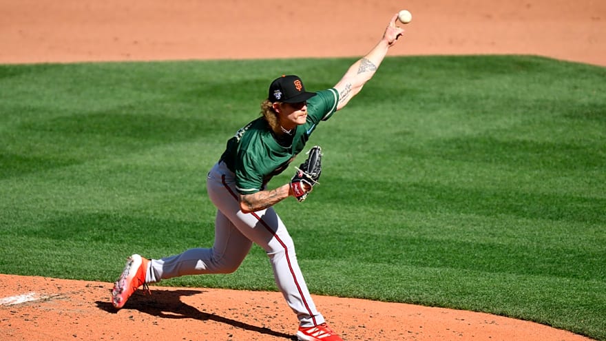 Giants top pitching prospect to make MLB debut in Pirates series opener