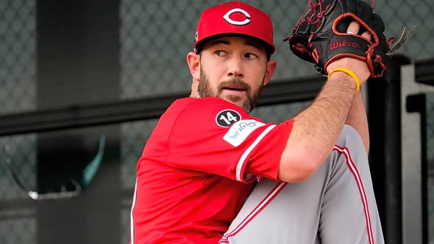 Nationals Add Veteran Reliever on Minor League Deal